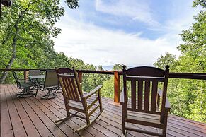 Mountain View Cabin w/ Hot Tub: 27 Mi to Asheville