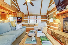 Mountain View Cabin w/ Hot Tub: 27 Mi to Asheville