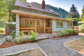 Historic Mapleton Cottage w/ River Views & Hot Tub