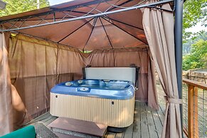 Historic Mapleton Cottage w/ River Views & Hot Tub