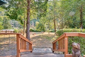 Historic Mapleton Cottage w/ River Views & Hot Tub