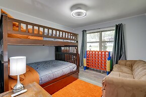 Lakefront Retreat in Jefferson w/ Screened Porch!