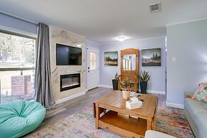 Lakefront Retreat in Jefferson w/ Screened Porch!