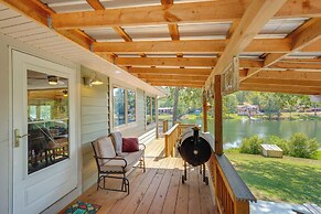 Kilgore Lakefront Home w/ Private Dock & Pier!