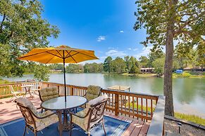 Kilgore Lakefront Home w/ Private Dock & Pier!