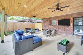 Spacious Little Rock Home w/ Patio - 9 Mi to Dtwn!