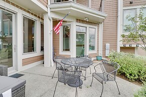 Ski-in/ski-out Wintergreen Resort Condo w/ Patio!