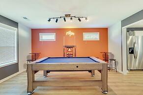 'vibe Villa' w/ Backyard ~ 8 Mi to Shaw Afb!