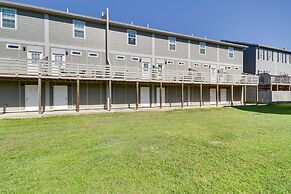Spacious D'iberville Townhome Near Beach & Casino!