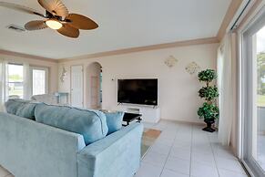 Pet-friendly Port Charlotte Home w/ Canal Access!