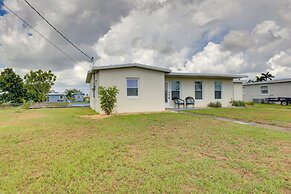 Pet-friendly Port Charlotte Home w/ Canal Access!
