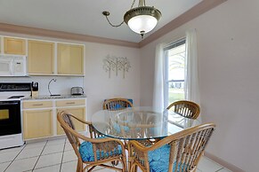 Pet-friendly Port Charlotte Home w/ Canal Access!