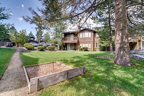 Boulders Truckee Condo Near Donner Lake + Skiing!