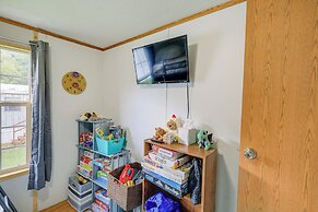 Creekfront Max Meadows Mobile Home With Deck!