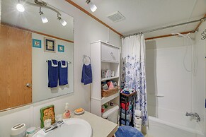 Creekfront Max Meadows Mobile Home With Deck!