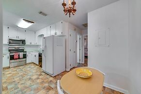 Cozy Tallahassee Home - 2 Mi to Governors Square!