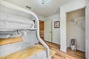 Kissimmee Condo: Community Perks, 10 Mi to Disney!