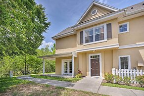 Kissimmee Condo: Community Perks, 10 Mi to Disney!