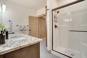 1 Mi to Payette Lake & Town: Mccall Getaway!