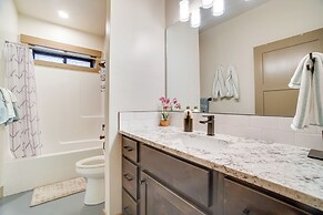 1 Mi to Payette Lake & Town: Mccall Getaway!