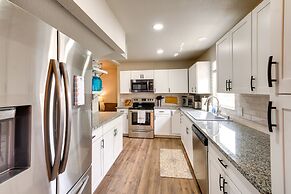 Community Perks & Patio: Sun Lakes Home!