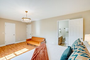 Asheville Retreat ~ 6 Mi to Biltmore & Downtown!