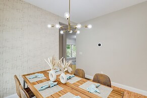 Asheville Retreat ~ 6 Mi to Biltmore & Downtown!