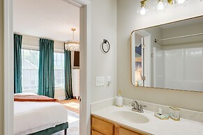 Asheville Retreat ~ 6 Mi to Biltmore & Downtown!