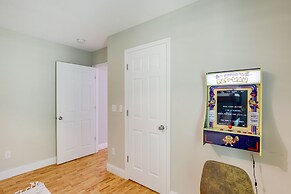 Asheville Retreat ~ 6 Mi to Biltmore & Downtown!