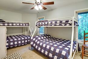 Wintergreen Resort Home w/ Deck, 1 Mi to Skiing!