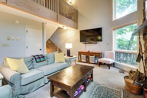 Wintergreen Resort Home w/ Deck, 1 Mi to Skiing!