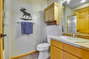 Walk to Main Street: Grand Lake Condo w/ Gas Grill