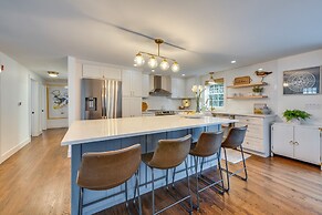 Rye Coastal Retreat w/ Deck & Outdoor Dining