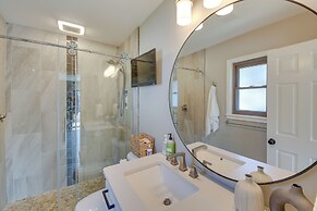 Peaceful Hot Springs Home: Deck w/ Water Views!