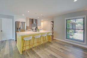 Peaceful Hot Springs Home: Deck w/ Water Views!