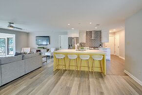 Peaceful Hot Springs Home: Deck w/ Water Views!