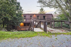 Pet-friendly Beech Mountain Condo: Walk to Slopes!