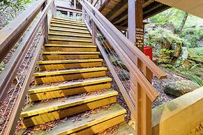 Pet-friendly Beech Mountain Condo: Walk to Slopes!