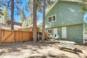 Ski, Boat, & Hike: Big Bear Home w/ Fire Pit!