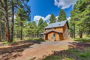 Hike & Fish: Parks Cabin w/ Balcony & Forest Views