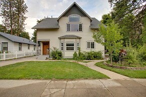 Downtown Coeur Dalene Home Rental: Walk to Beach!