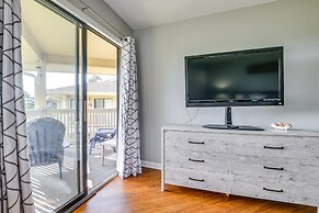 Little River Condo w/ Pool Access - Near Beaches!