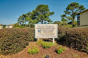 Little River Condo w/ Pool Access - Near Beaches!