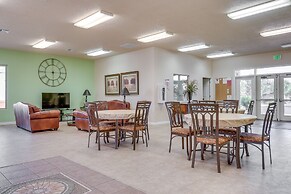 Mesquite Vacation Rental Condo w/ Community Pool!