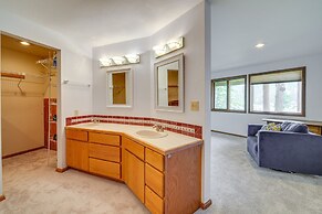 Serene La Conner Retreat w/ Fireplace & Deck!