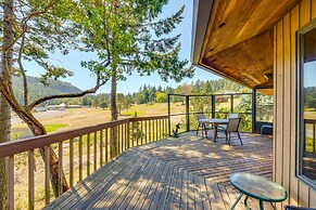 Serene La Conner Retreat w/ Fireplace & Deck!