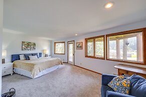 Serene La Conner Retreat w/ Fireplace & Deck!