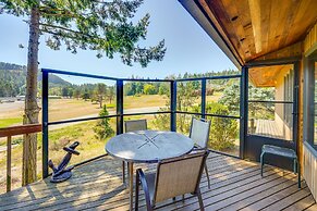 Serene La Conner Retreat w/ Fireplace & Deck!