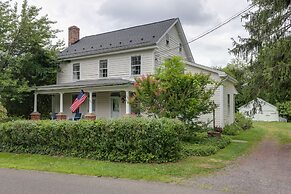 Historic Erwinna Vacation Home Near Delaware River