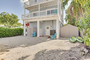 Sunny Key Largo Home w/ Golf Cart & Kayaks